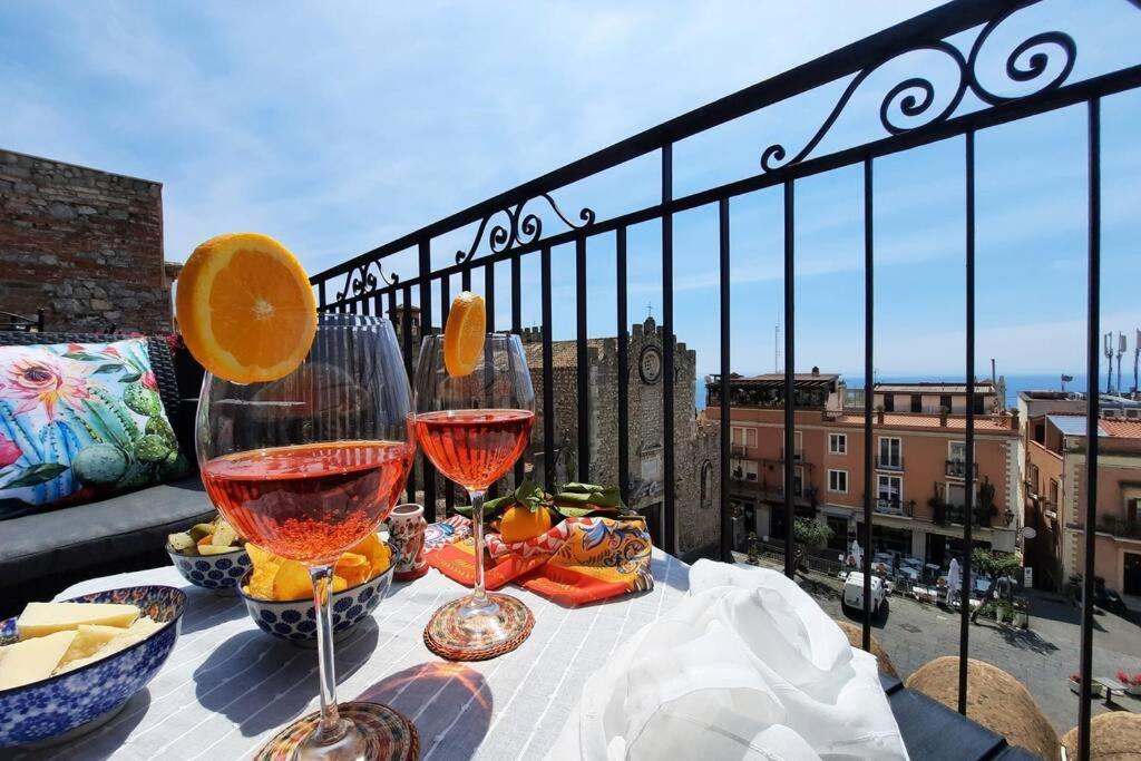 Casa Carla Al Duomo Apartment ตาออร์มินา ภายนอก รูปภาพ