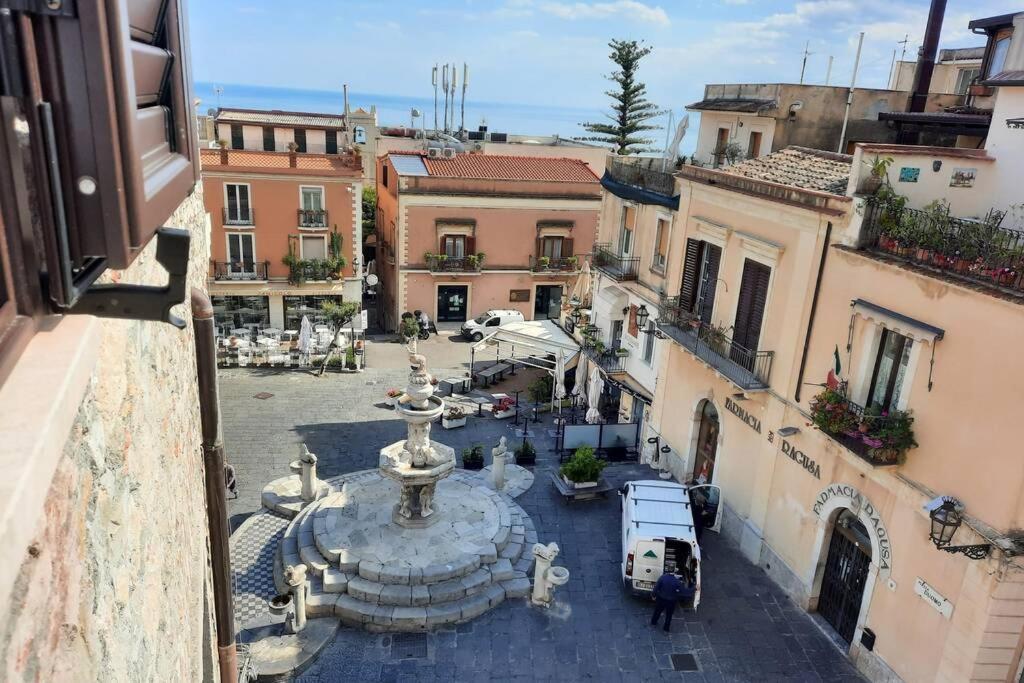 Casa Carla Al Duomo Apartment ตาออร์มินา ภายนอก รูปภาพ